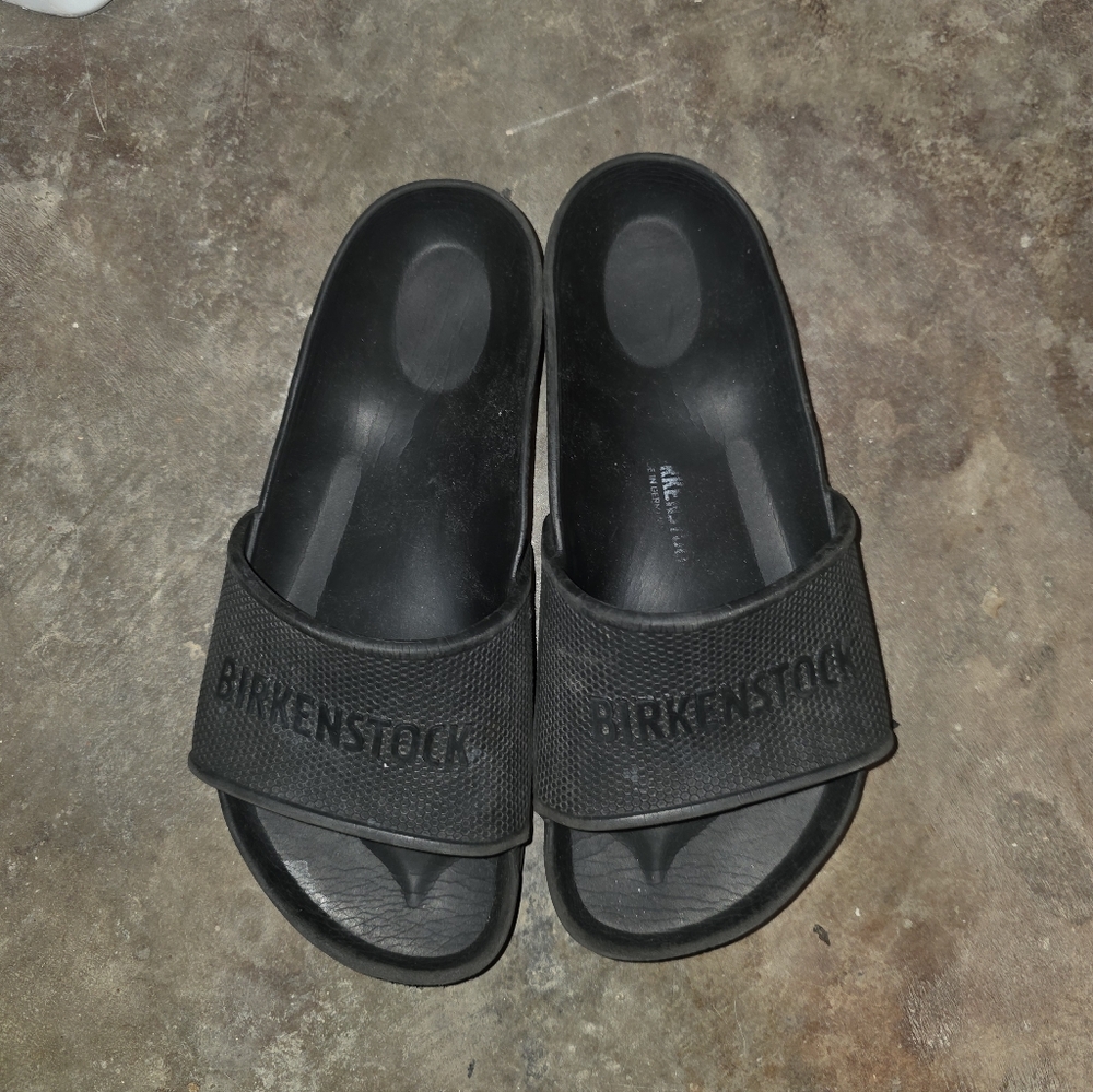 Birkenstock Black Men's Slide Sandal - Textured Strap Size 35